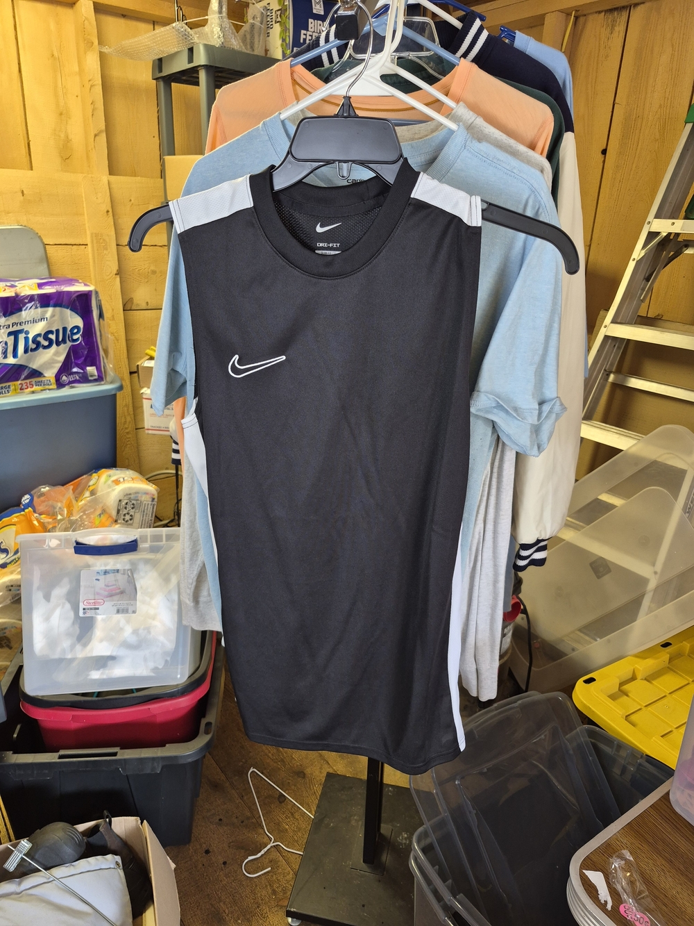 Nike Black and White Men’s Sleeveless Athletic Jersey Bin 51